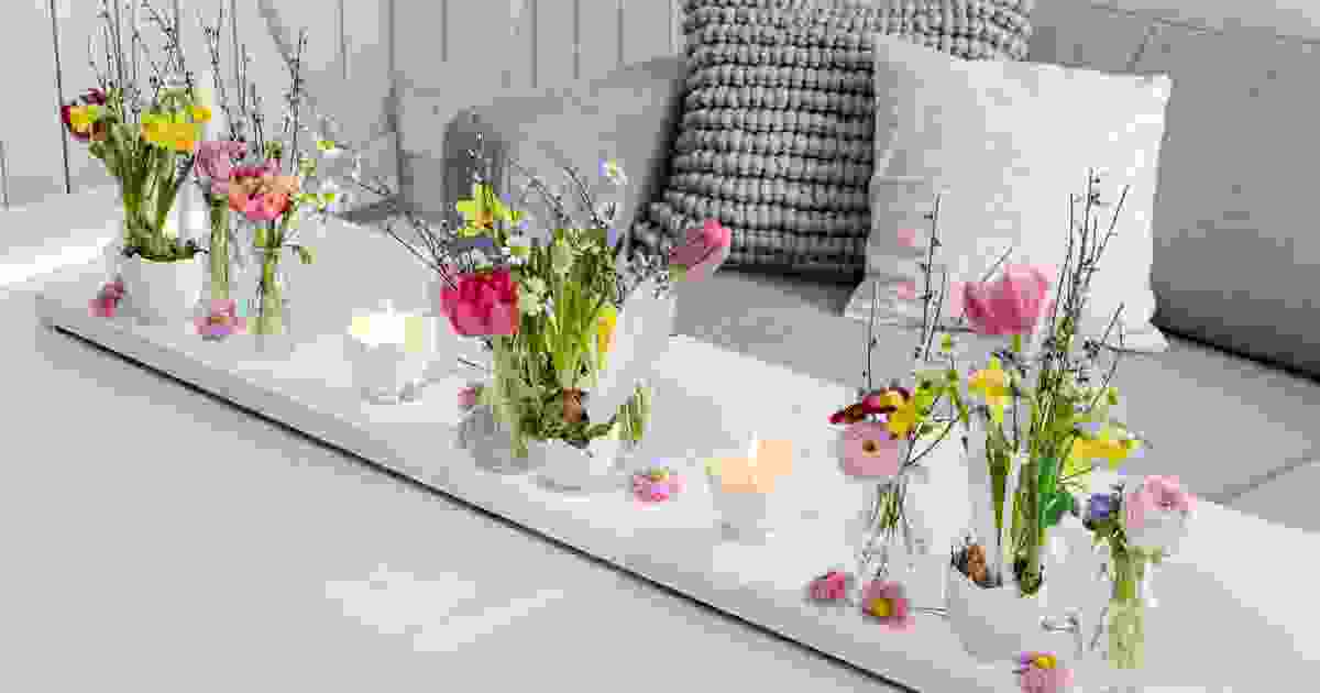 DIY: Bunte Tischdeko zu Ostern mit frischen Frhlingsblumen |  www.1000gutegruende.de